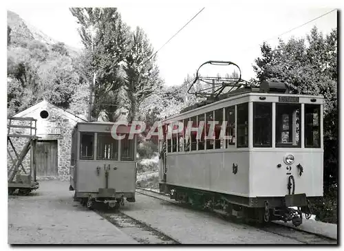 Moderne Karte Motrice et remorque a Guejar Sierra