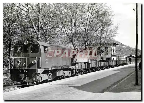 Cartes postales moderne Train montant quittant Sallent