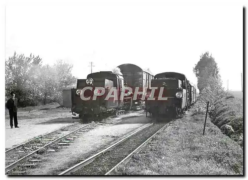 Cartes postales moderne Depassement d'un train marchandises a Snieciska