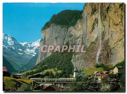 Cartes postales moderne Lauterbrunnen Lauterbrunnental mit Staubbach und Grusshorn