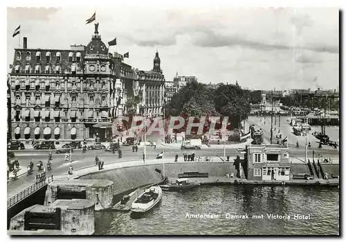 Cartes postales moderne Amsterdam Damrak met Victoria Hotel