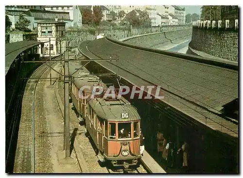 Moderne Karte Stadtbahnzug mit fuhrendem Triebwagen N 2836 Wiental Donaukanal Gurtel Meidling