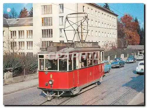 Cartes postales moderne Klagenfurter Strassenbahn Triebwagen Nr 8 in der St Veiter Strasse vor dem Landes krankenhaus