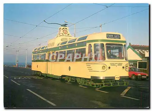 Cartes postales moderne Blackpool's last surviving Coronation 660 is seen here at the Fleetwood Terminus