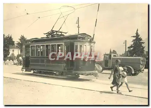 Moderne Karte Tram TLo Ce 2 2 3 vom SBB Bahnhof Richtung