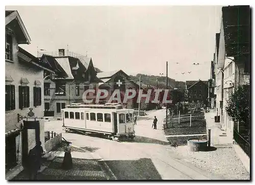 Moderne Karte Tram TB CFZe 4 4 2 im Originalzustand bei der Abzweigung Teufenerstrasse in Speicher