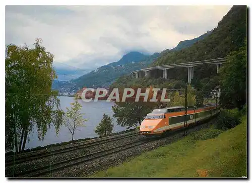 Cartes postales moderne Montreux Le TGV sur la ligne du Simplon et le Chateau de Chillon