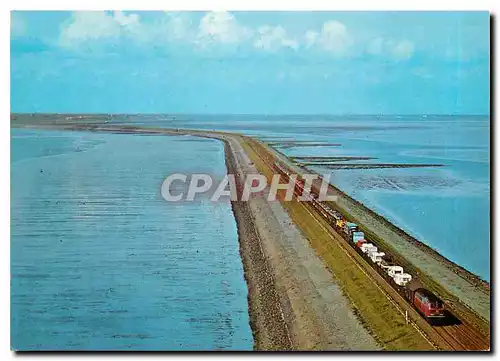 Cartes postales moderne Hindenburgdamm verbindet Sylt mit dem Festland