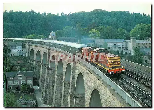 Cartes postales moderne CFL-Diesellokomotiven 854 und 909 vor dem Genzenzuch