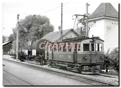 Cartes postales moderne Gemischerter Zug mit Lokomotive FO Hge 4/4 33 vor dem Rhonegletscher und dem ehemailgen Grandhot