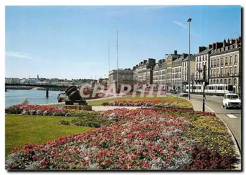 Cartes postales moderne NANTES Le quai de la Fosse et le port