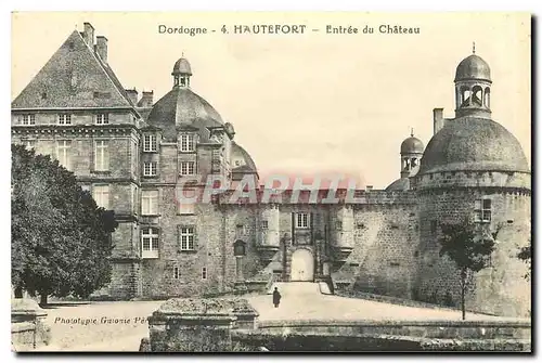 Ansichtskarte AK Dordogne Hautefort Entree du Chateau