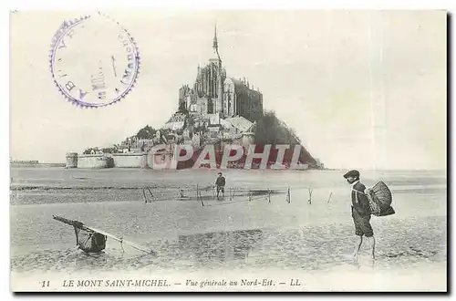 Cartes postales Le Mont Saint Michel Vue generale au Nord Est Peche Pecheur