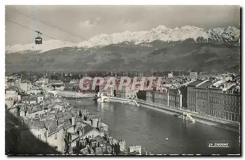 Cartes postales moderne Grenoble Isere L'Isere Le Teleferique et la Chaine de Belledonne