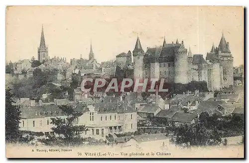 Cartes postales Vitre L et V Vue generale et le Chateau