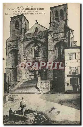 Ansichtskarte AK Abbaye de La Chaise Dieu Facade de l'Abbaye Fontaine