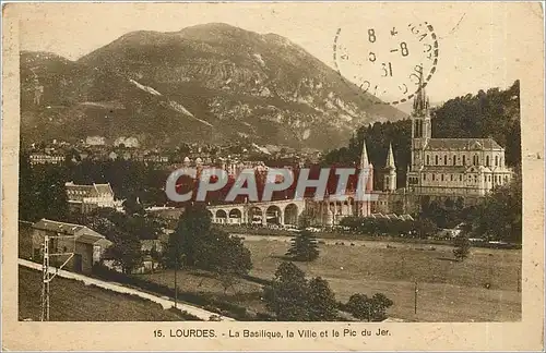 Cartes postales LOURDES  La Basilique  la Ville et le Pic