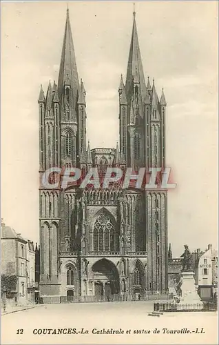 Ansichtskarte AK COUTANCES. La cath�drale et statue de Tourvillle