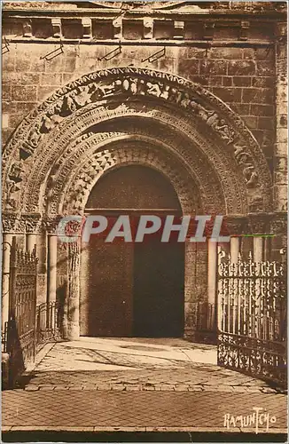Cartes postales COGNAC Portail roman de l'eglise Saint Leger