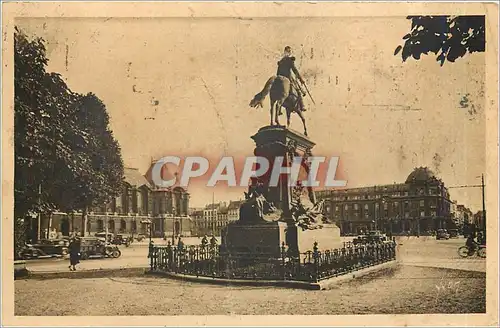 Ansichtskarte AK LILLE Place de la Republique Statue du General Faidherbe