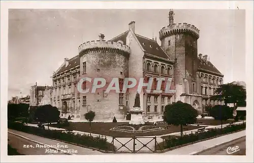 Cartes postales ANGOULEME Hotel de ville