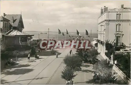 Cartes postales moderne 1089- ARCACHON 'Gironde. La Nouvelle Place Thiers