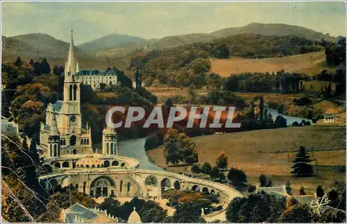 Ansichtskarte AK LOURDES Vue plongeante sur la basilique et la vall�e du Gave