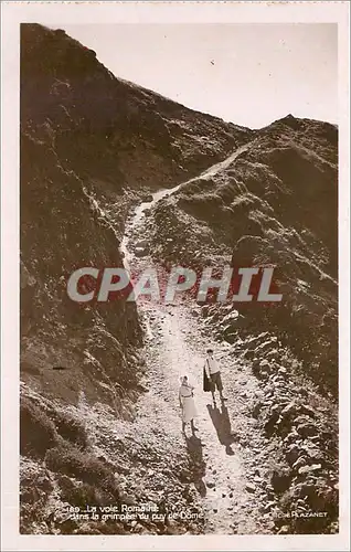 Cartes postales La voie Romaine dans la grimp�e du puy de Dome