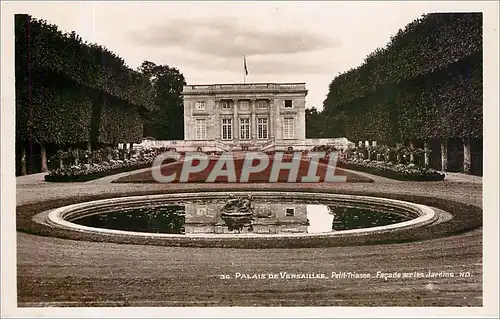 Ansichtskarte AK palais de versailles-Petit Triannn-fa�ade sur les Jardins