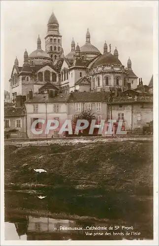 Cartes postales Perequeux Cathedrale de Ste Front Vue prise des bords de l'Isle