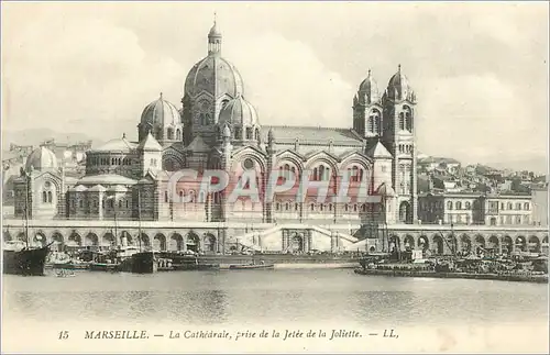 Cartes postales Marseille La Cathedrale prise de la Jetee de la Joliette