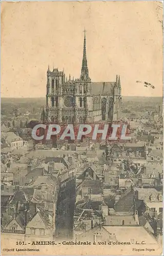 Cartes postales Amiens Cathedrale a vol d'oiseau