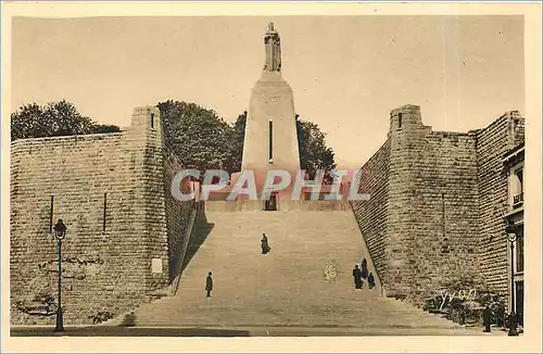 Ansichtskarte AK Verdun Meuse Monument a la Victoire et aux Soldats de Verdun