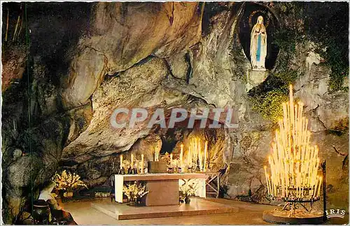 Cartes postales moderne Lourdes La Grotte Miraculeuse