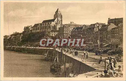 Ansichtskarte AK Le Treport Seine Inf Les Quais Bateaux de peche