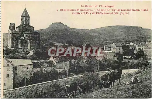 Ansichtskarte AK Le Centre de l'Auvergne St Nectaire Pittoresque Abside de l'Eglise romane Grottes et Puy de Chat
