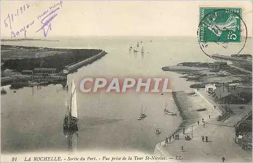 Cartes postales La Rochelle Sortie du Port Vue prise de la Tour St Nicolas Bateaux