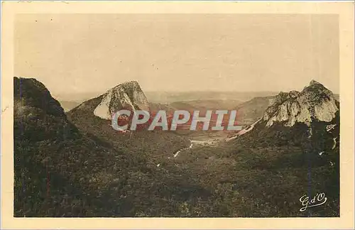 Ansichtskarte AK L'Auvergne Poetique Environs du Mont Dore Roche Tuiliere et Roche Sanadoire