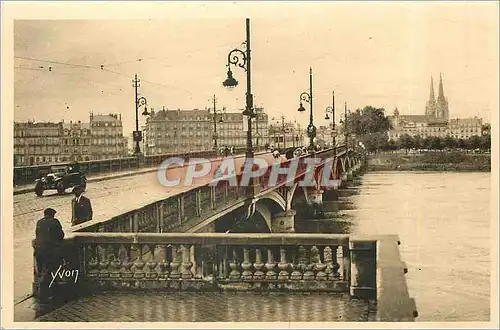 Ansichtskarte AK Bayonne Basses Pyrenees Le Pont St Esprit et l'Adour