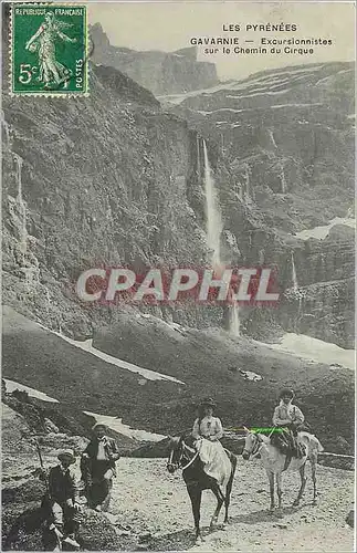 Ansichtskarte AK Gavarnie Excursionistes sur le Chemin du Cirque Chevaux