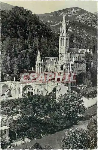 Cartes postales Lourdes La Basilique et le Gave