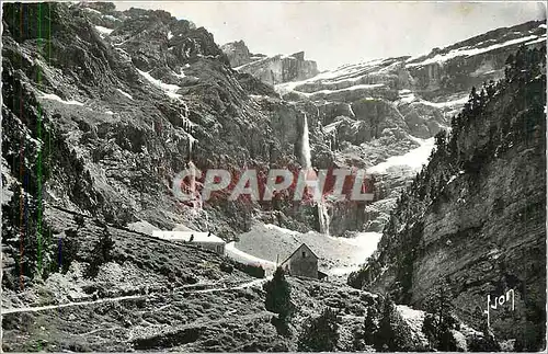 Cartes postales Cirque de Gavarnie Htes Pyr L'entree et l'Hotel du Cirque