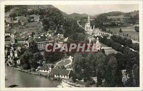 Ansichtskarte AK Lourdes Vue Panoramique sur le Calvaire et le Basilique