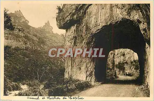 Ansichtskarte AK Gorges du Tarn Un Tunnel et Rocher de Capluc