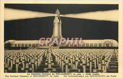 Cartes postales Le Cimetiere National de Douaumont la nuit