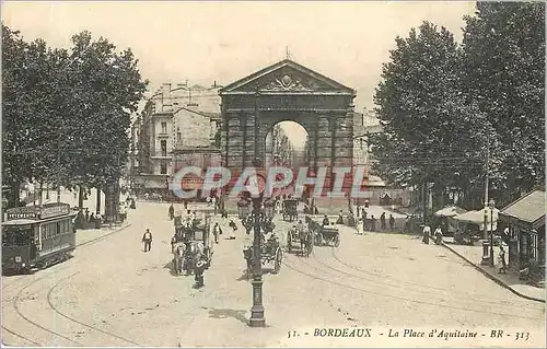 Ansichtskarte AK Bordeaux La Place d'Aquitaine Tramway