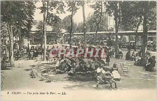 Cartes postales Vichy Vue prise dans le Parc