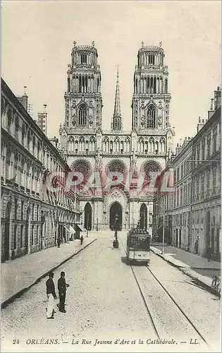 Cartes postales Orleans La Rue Jeanne d'Arc et la Cathedrale Tramway