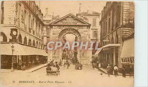 Ansichtskarte AK Bordeaux Rue et Porte Dijeaux