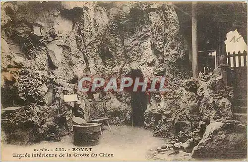 Cartes postales Royat Entree interieure de la Grotte du Chien